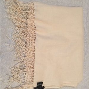 Sacks Fifth Avenue Cashmere 60% and silk 40%shawl